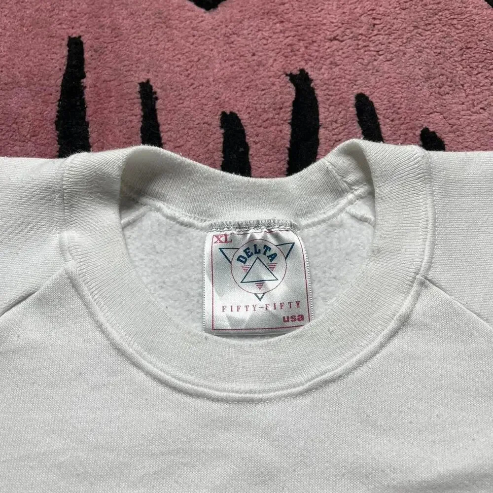 Vintage 90’s Bart Simpson Xmas Puff Print Graphic Logo Sweatshirt Size XL White